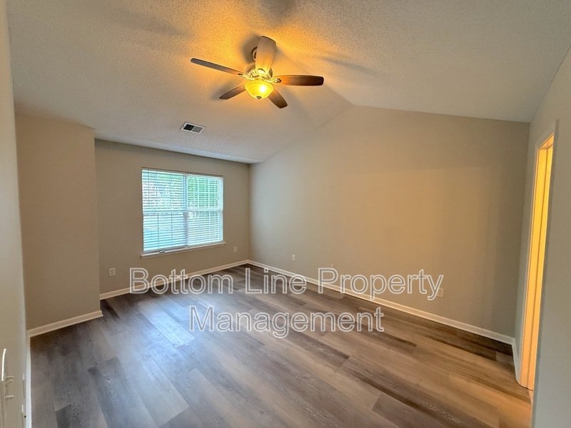 Modern 3BR/3BA Townhome with Garage and Patio property image