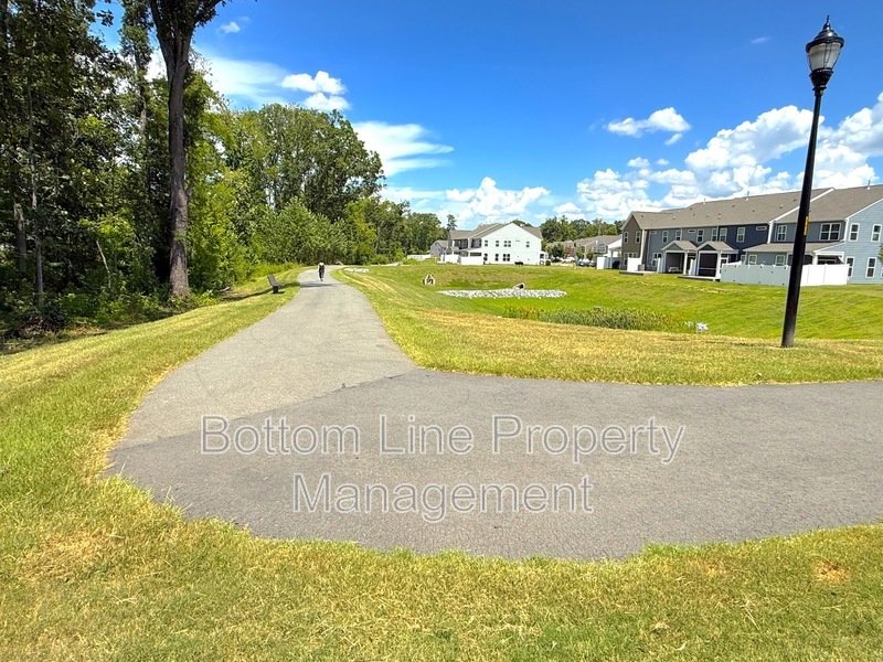 COMING SOON! 3BR 2.5 BA Townhome with Amazing Community Features! property image