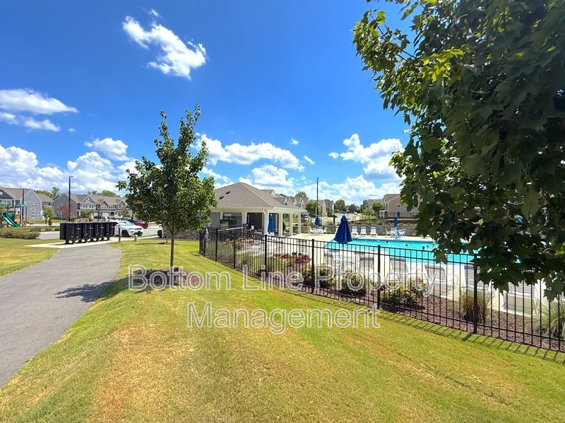 COMING SOON! 3BR 2.5 BA Townhome with Amazing Community Features! property image