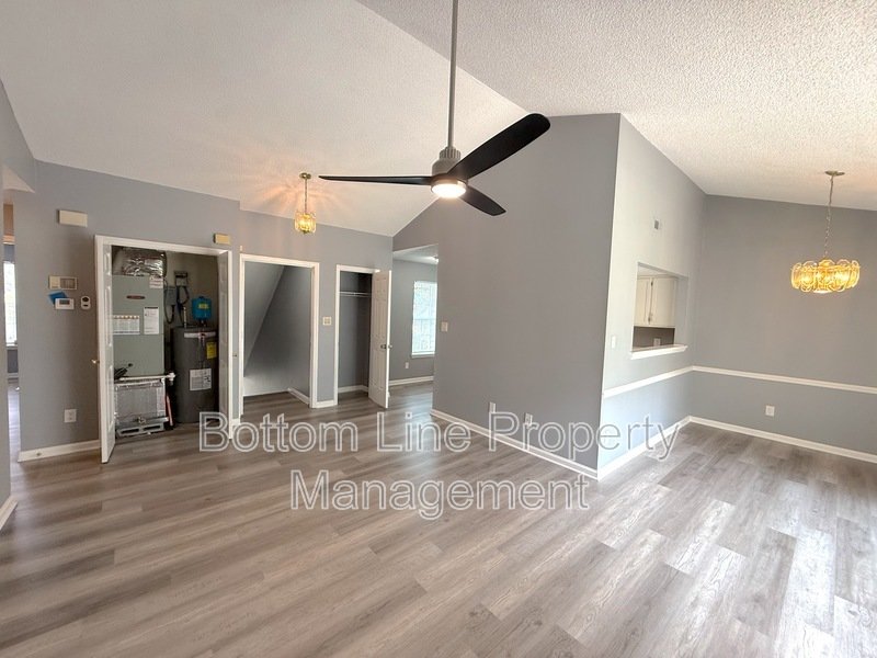 Cozy 2 Bedroom 2 Bathroom Townhouse For Rent!!! property image