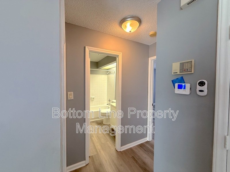 Cozy 2 Bedroom 2 Bathroom Townhouse For Rent!!! property image