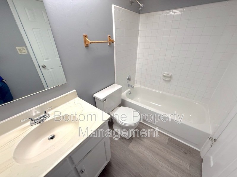 Cozy 2 Bedroom 2 Bathroom Townhouse For Rent!!! property image
