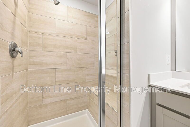Beautiful 3BR/2.5BA Raleigh Home | 2-Car Garage | Quartz Counters property image