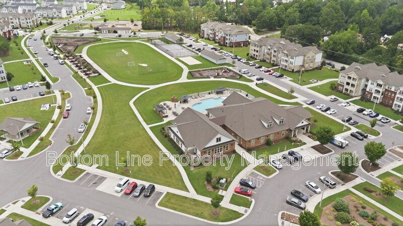 Modern 3BR Townhome in Pool Community | 1-Car Garage | Quartz Counters | Luxury Primary Suite property image