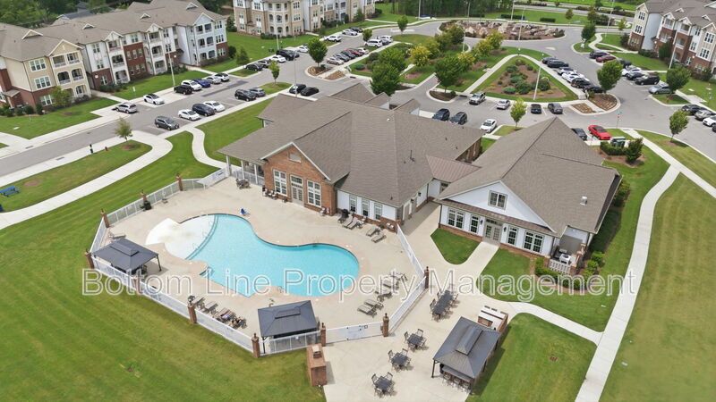Modern 3BR Townhome in Pool Community | 1-Car Garage | Quartz Counters | Luxury Primary Suite property image