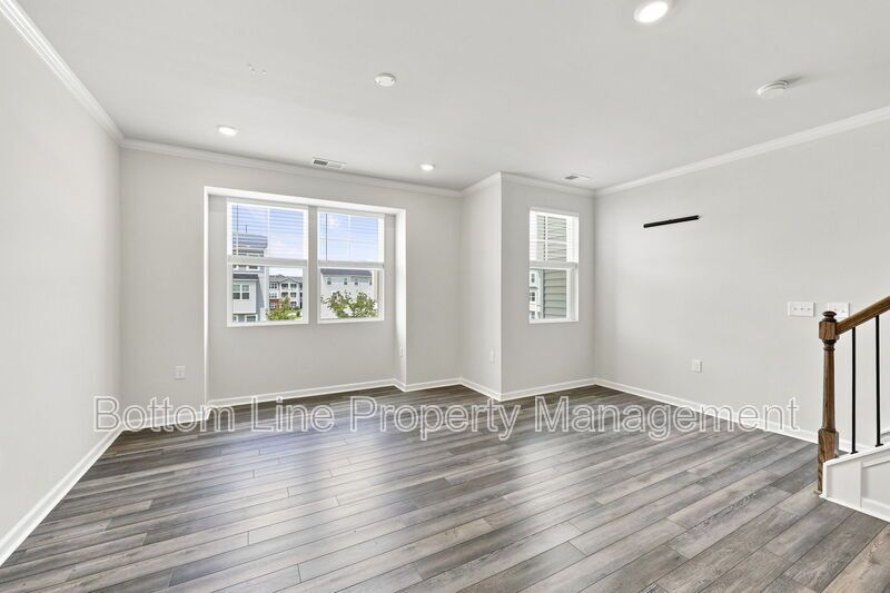 Modern 3BR Townhome in Pool Community | 1-Car Garage | Quartz Counters | Luxury Primary Suite property image