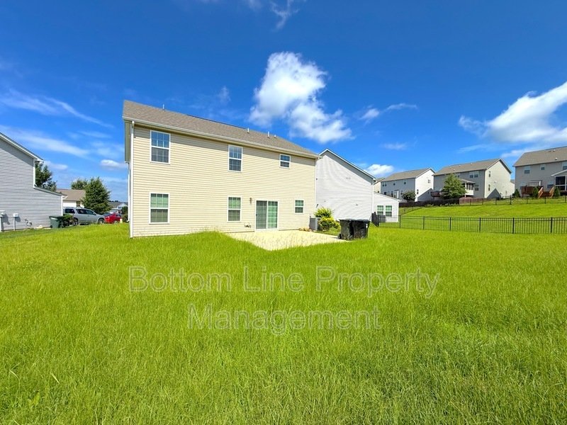 Coming Soon | Spacious 3 Bedroom Home with Large Yard in Desirable Concord Community! property image