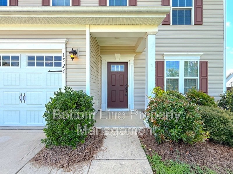 Coming Soon | Spacious 3 Bedroom Home with Large Yard in Desirable Concord Community! property image