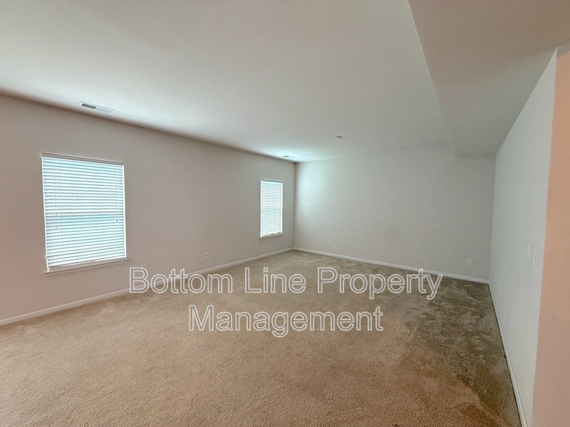 Coming Soon | Spacious 3 Bedroom Home with Large Yard in Desirable Concord Community! property image