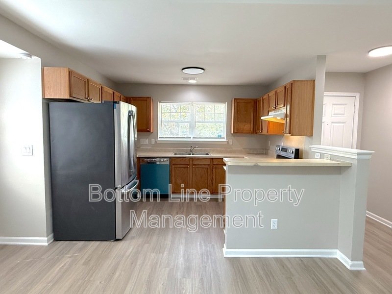 3BR 2 BA Ranch Home in great Location! Move-in Ready property image