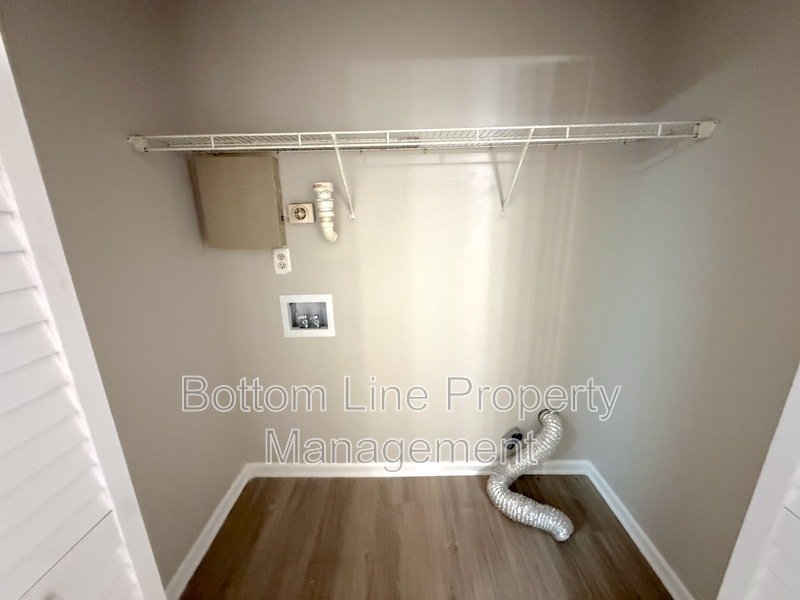 3BR 2 BA Ranch Home in great Location! Move-in Ready property image