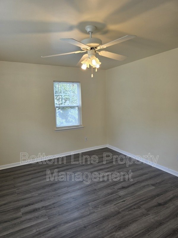 Charming 4BR Home with Spacious Yard – Prime Charlotte Location property image