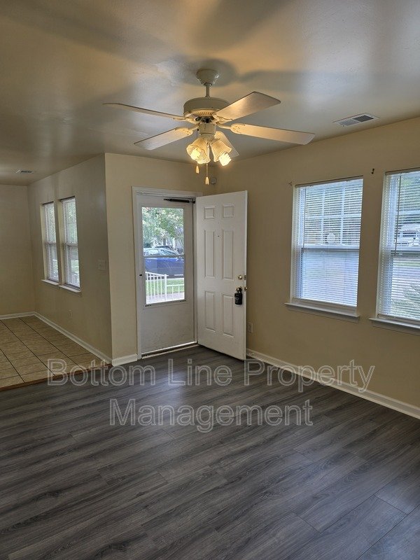 Charming 4BR Home with Spacious Yard – Prime Charlotte Location property image