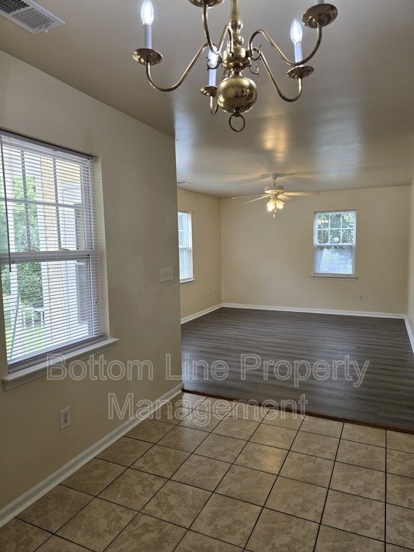 Charming 4BR Home with Spacious Yard – Prime Charlotte Location property image