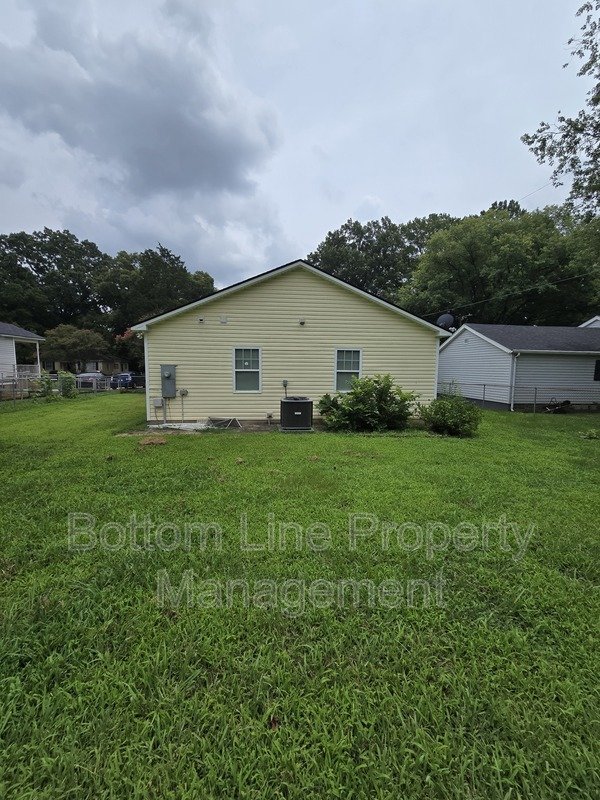 Charming 4BR Home with Spacious Yard – Prime Charlotte Location property image