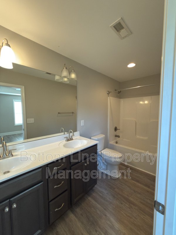 Bright property image