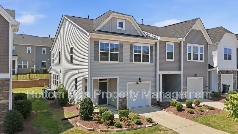 Spacious 3-Bedroom Raleigh Townhome with Screened Porch & 1-Car Garage property image