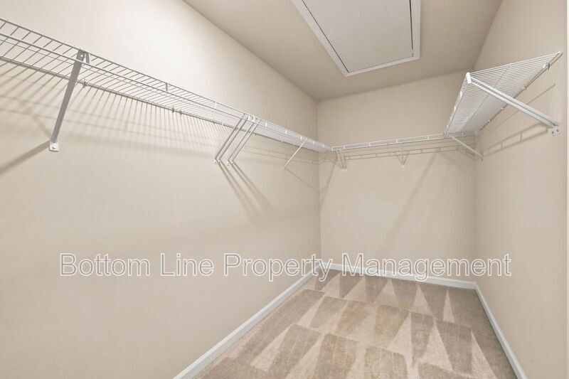 Spacious 3-Bedroom Raleigh Townhome with Screened Porch & 1-Car Garage property image