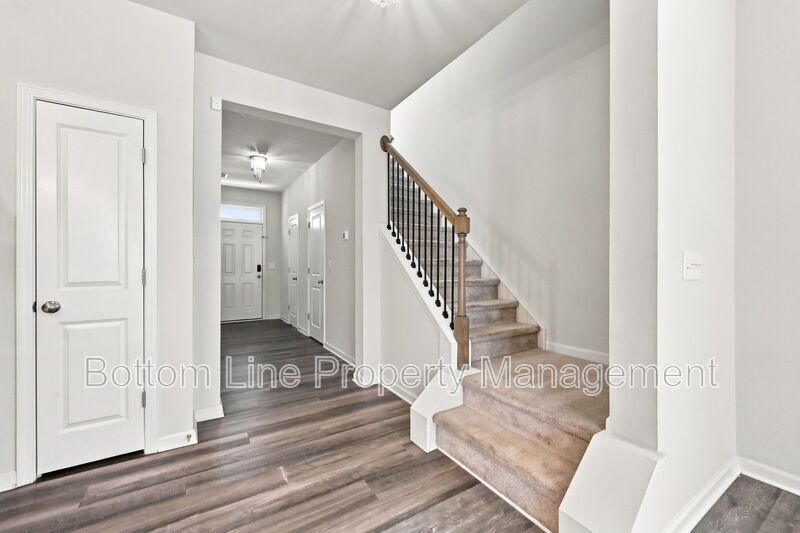 Spacious 3-Bedroom Raleigh Townhome with Screened Porch & 1-Car Garage property image