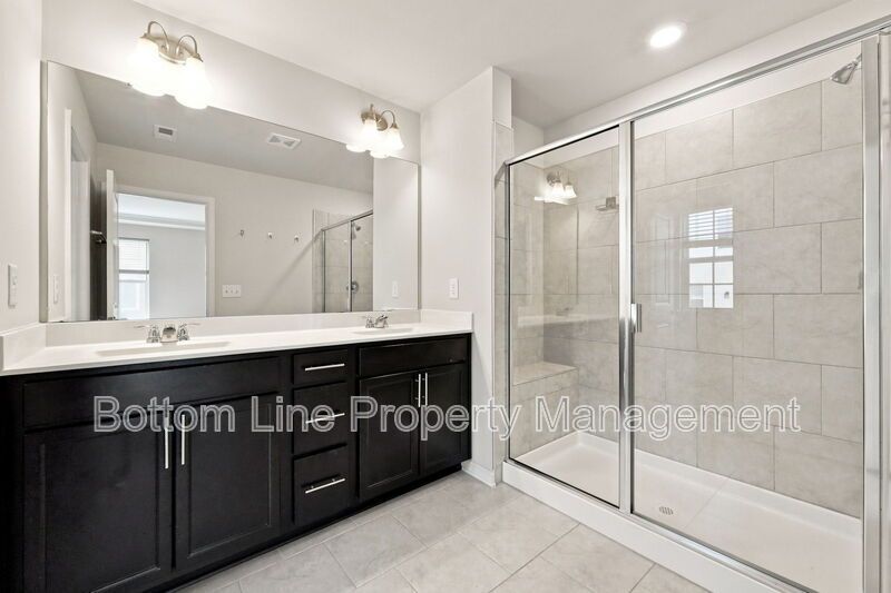 Spacious 3-Bedroom Raleigh Townhome with Screened Porch & 1-Car Garage property image