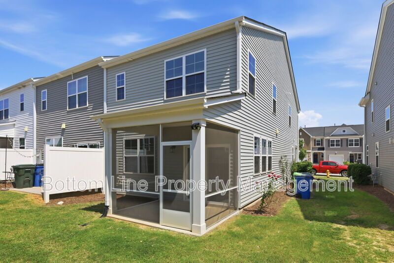Spacious 3-Bedroom Raleigh Townhome with Screened Porch & 1-Car Garage property image