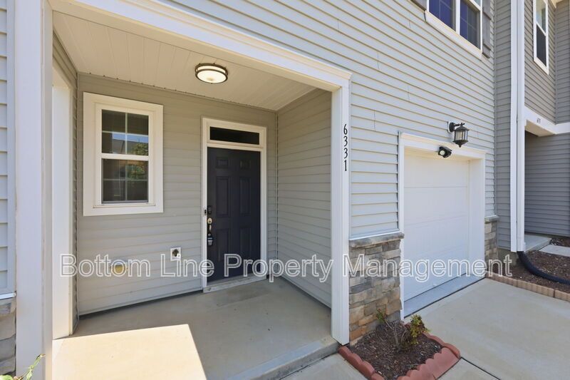 Spacious 3-Bedroom Raleigh Townhome with Screened Porch & 1-Car Garage property image