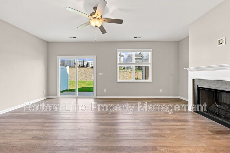 Beautiful 3BR Townhome w/ Garage & Community Pool property image