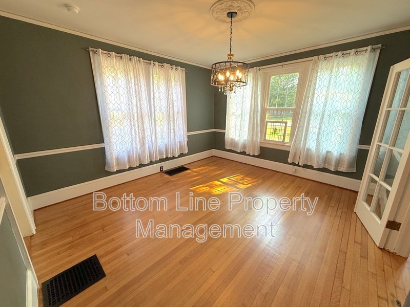 Charming and Historic Home in Downtown Gastonia! property image