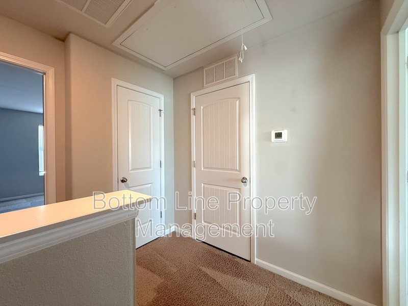 Spacious Home, Ready for Move-in in a Desired Area - MOVE-IN Special! property image