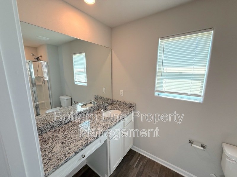 Spacious Home, Ready for Move-in in a Desired Area - MOVE-IN Special! property image