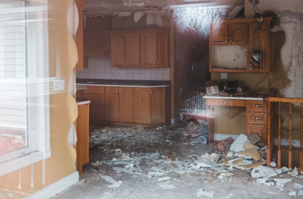 How to Handle Emergency Water Damage in Rentals