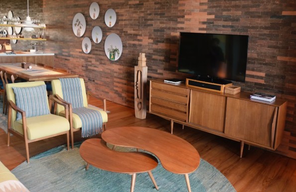 Teak Furniture Longevity: Avoiding Common Maintenance Mistakes