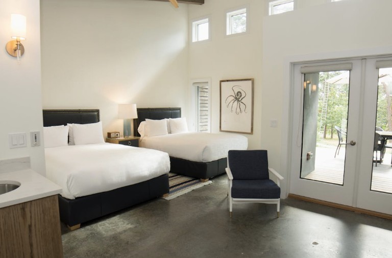 How To Get More Bookings: Lighting Strategies for Furnished and Short-Term Rentals